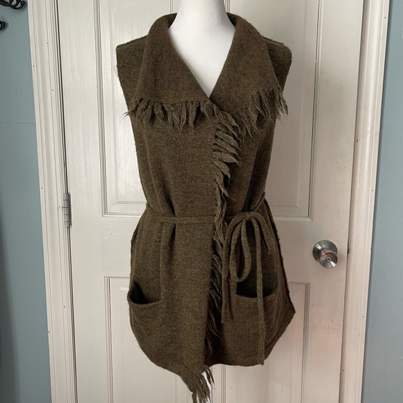 Aritzia Fei Fei Alpaca Blend Sweater Wilfred Free Green Small Boho Wool Fringe - Picture 9 of 15